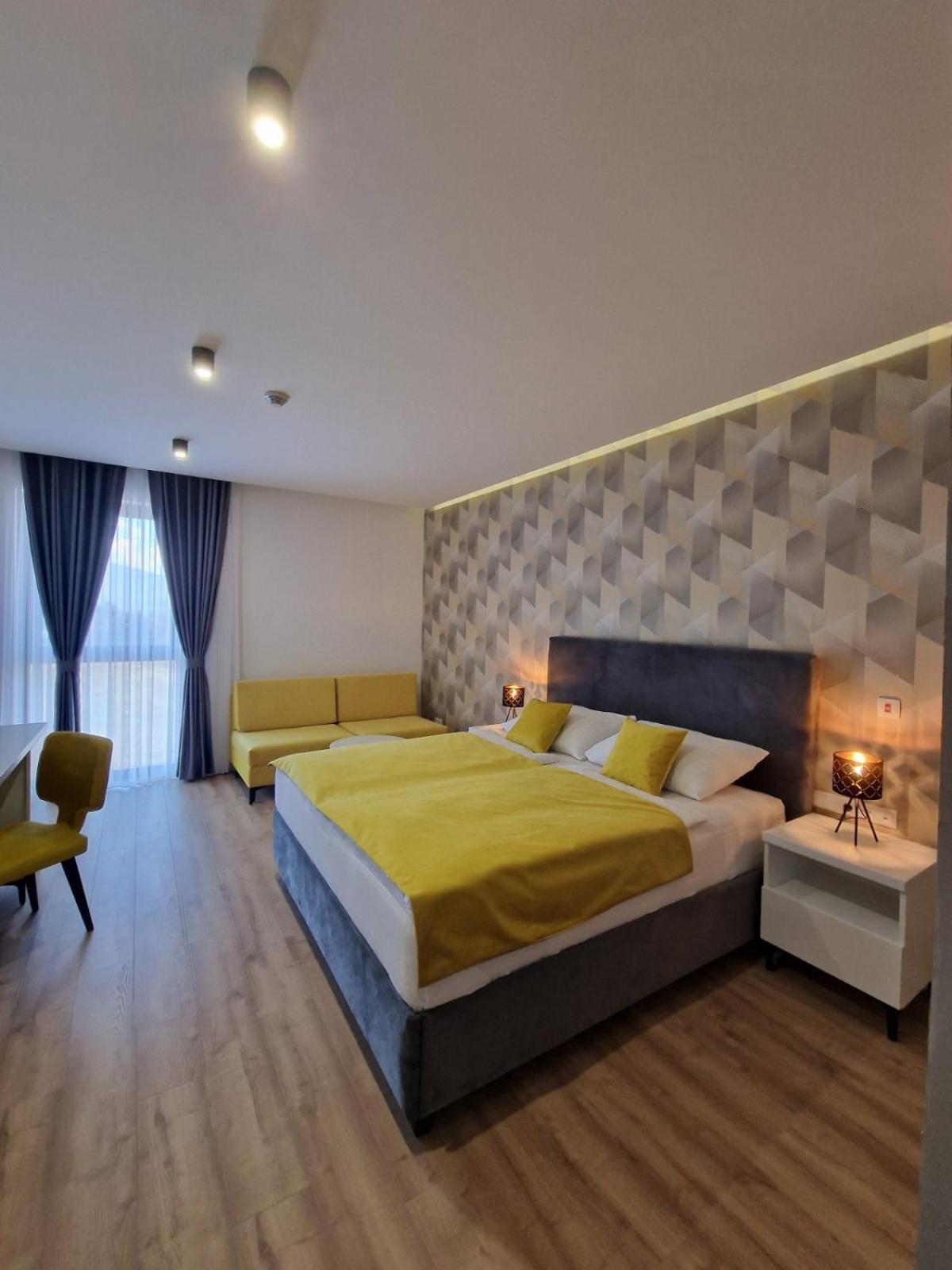 Hotel Gold Jet Bihać Dış mekan fotoğraf