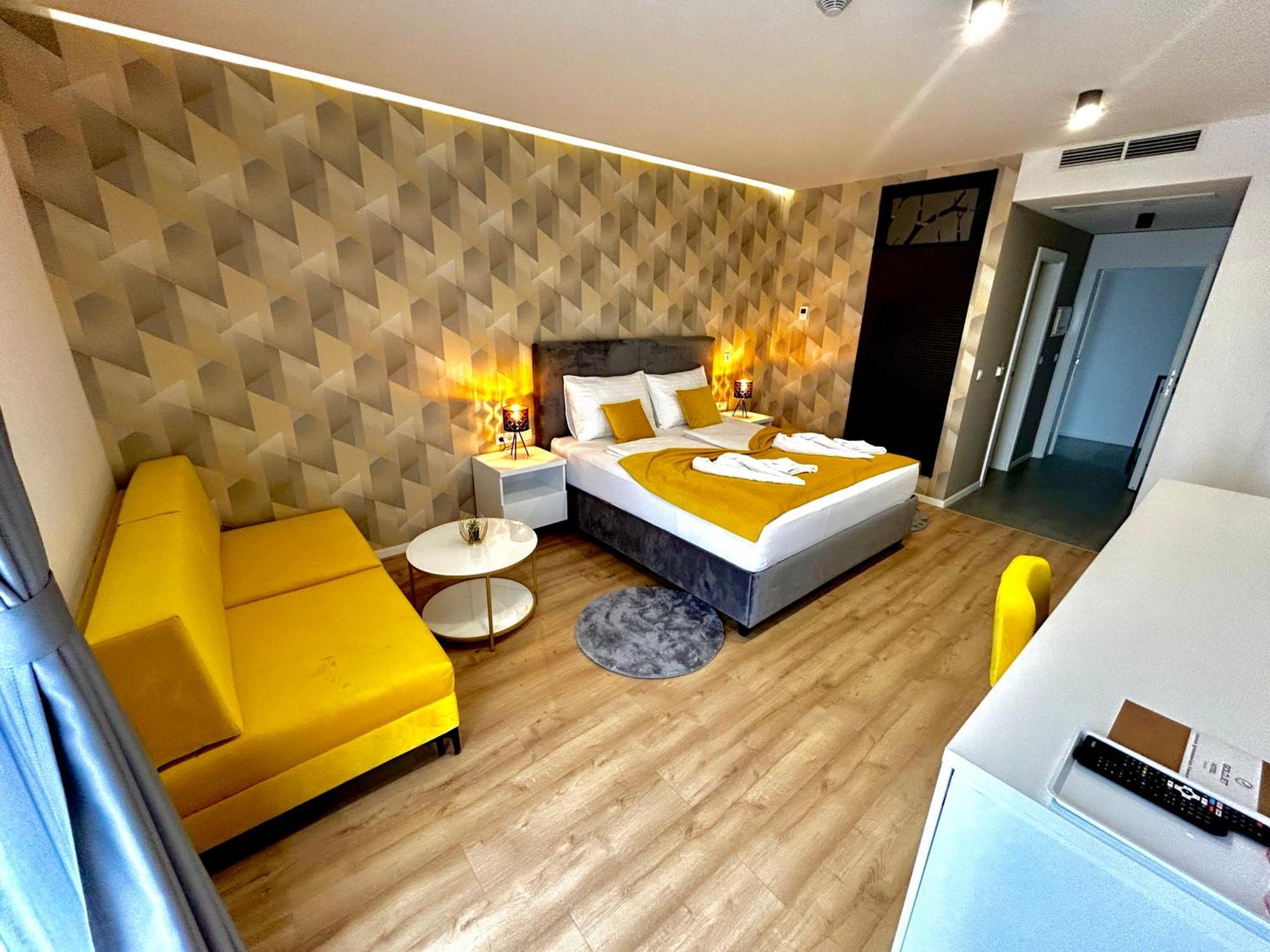 Hotel Gold Jet Bihać Dış mekan fotoğraf
