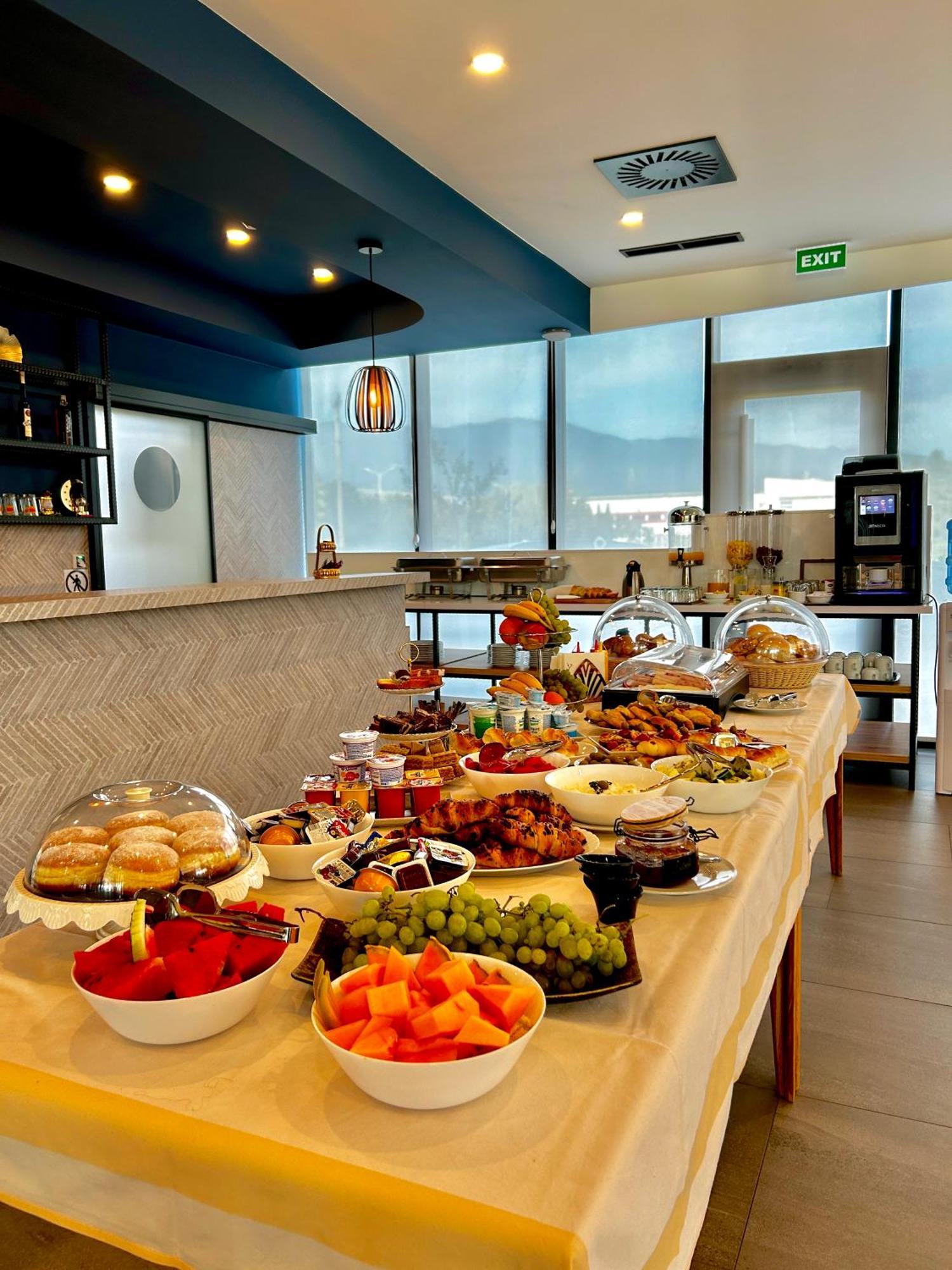 Hotel Gold Jet Bihać Dış mekan fotoğraf